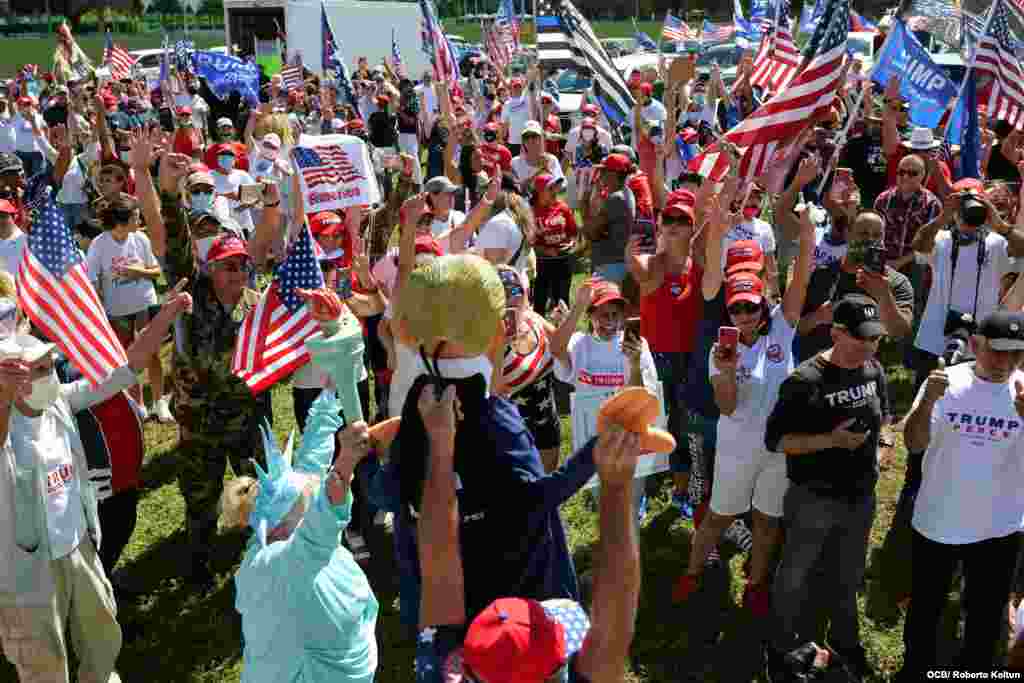 Caravanade apoyo de reelecci&#243;n del Presidente Donald Trump en Miami.