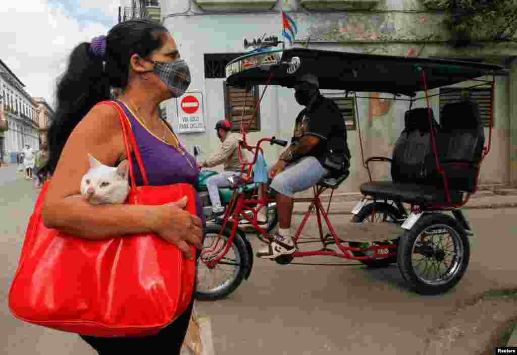 La Habana, el epicentro de la pandemia en la isla, reporta el mayor número de contagios cada día. REUTERS/Stringer